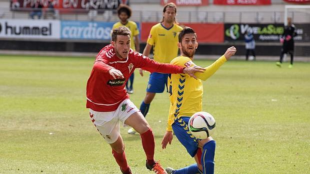 Real Murcia-Cádiz CF: Victoria a lo campeón