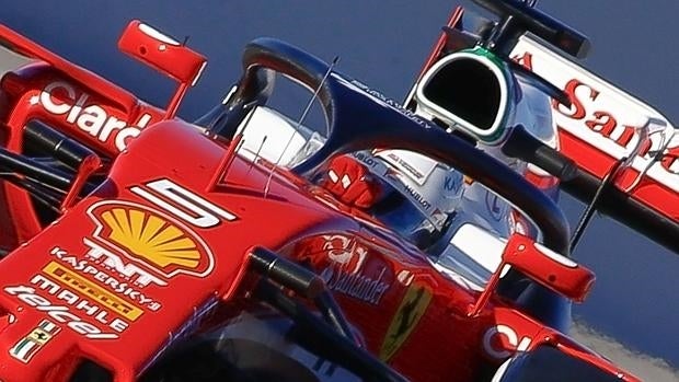 Vettel, durante su vuelta con el protector Halo