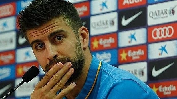 Piqué, a Pedrerol: «Becarios no, ¿eh?»