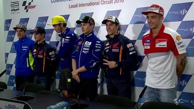 Los pilotos, durante la rueda de prensa de presentación del GP de Qatar