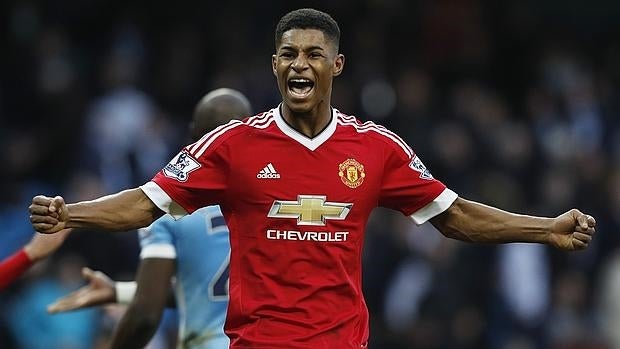 Rashford da el triunfo al United en el derbi de Manchester