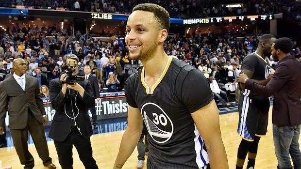 Los Warriors, a una victoria del récord de los Bulls