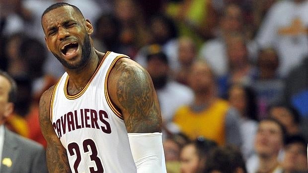 LeBron James se lamenta