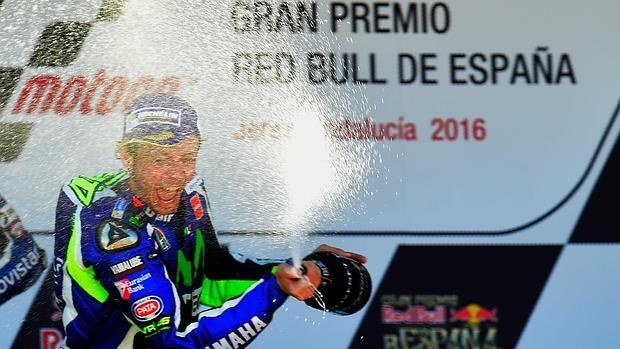 Rossi: «La victoria es importante, pero así lo es más»