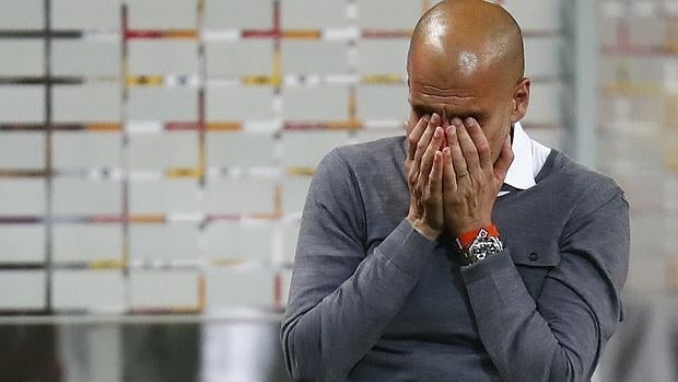 Guardiola llora después de ganar la Copa de Alemania