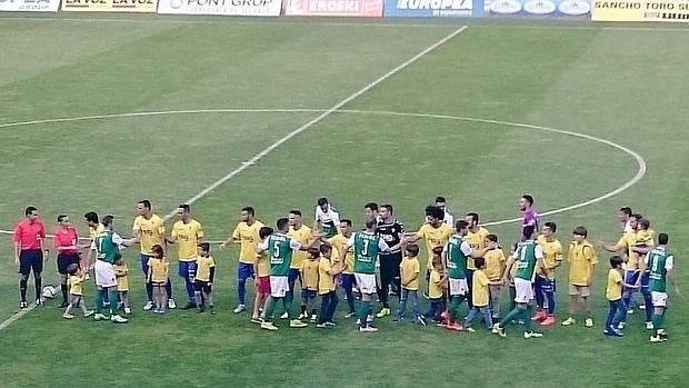 Dónde ver en directo por televisión el Racing de Ferrol-Cádiz