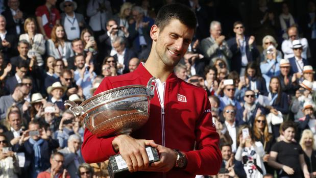 Djokovic por fin reina en París