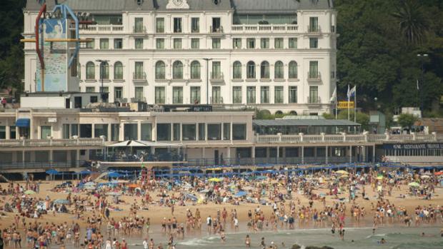 El cadismo se cita en la playa del Sardinero