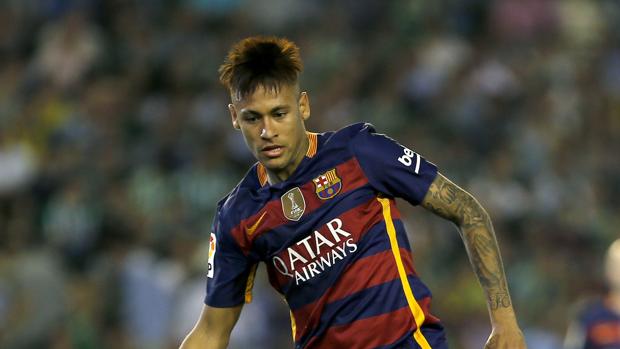 Neymar acepta una superoferta del PSG para 2017, según UOL