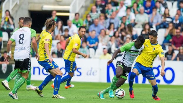 Racing-Cádiz (0-1): Alvarito se inventa un sueño