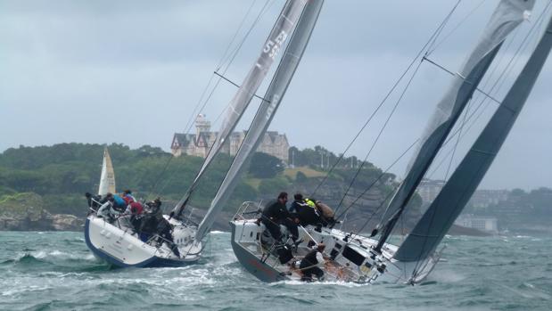 Gran espectáculo en la primera jornada de la XVIII Regata Felipe de Borbón