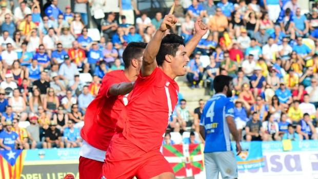 Diego González celebra su gol en el Lleida-Sevilla Atlético