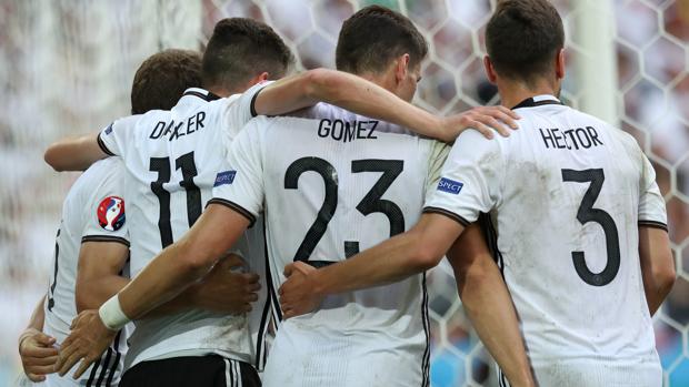 La Alemania de Kroos impone el rodillo