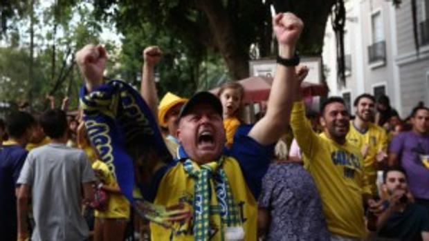 VÍDEO: Cádiz celebra con locura el gol de Güiza