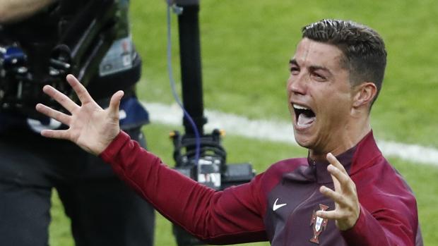 Las lágrimas de Ronaldo se prolongaron tras el pitido final