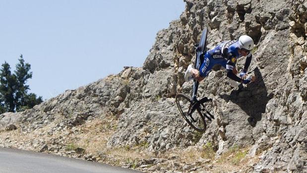 El escalofriante vuelo de Julian Alaphilippe