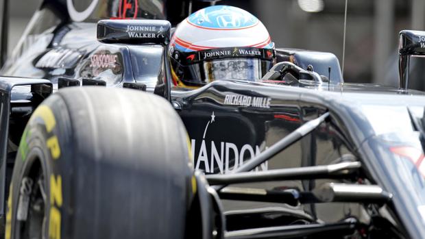 Fernando Alonso, al volante de su McLaren