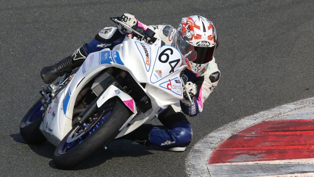 Sara Sánchez, imbatible en el Women&#039;s Open Cup Yamaha R3