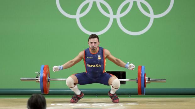 Josué Brachi durante su actuación en el PAbellón 2 de Riocentro