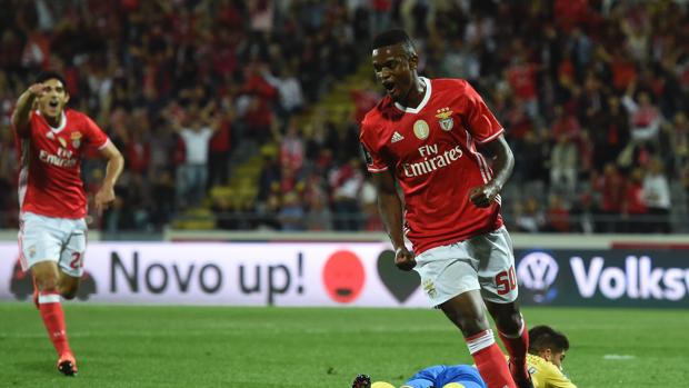 Un gol en el 92 de Talisca da el empate al Besiktas en casa del Benfica