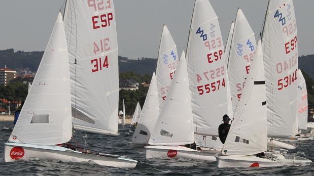 Antonio Pérez y Ana Santirso, nuevos líderes de la Copa de España de Vaurien