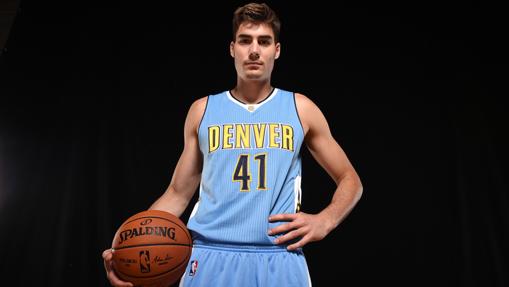 Juancho debuta en la NBA en las filas de los Denver Nuggets