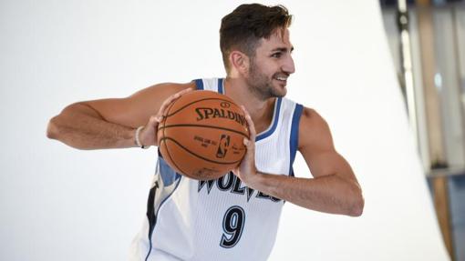 Ricky Rubio jugará una temporada más en los Minnesota Timberwolves