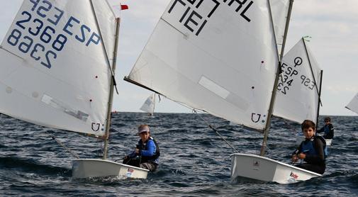 Marcal Costa, líder del Trofeo Kinder de Gijón