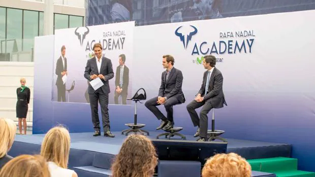 Nadal y Federer inauguran la Rafa Nadal Academy
