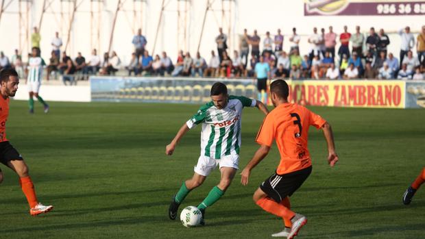 El Atlético Sanluqueño sigue en el fondo de la clasificación del Grupo IV de Segunda B.