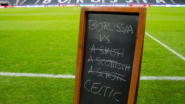 El cartel que anuncia el partido entre el Borussia y el Celtic