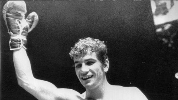 Perico Fernández, en abril de 1975, cuando retuvo el título de campeón contra Joao Enrique