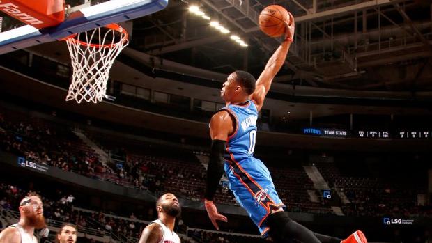 La animalada de Russell Westbrook ante los Pistons