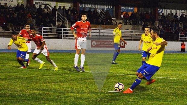 El Cádiz CF salva la imagen y se hace respetar en San Roque (2-3)