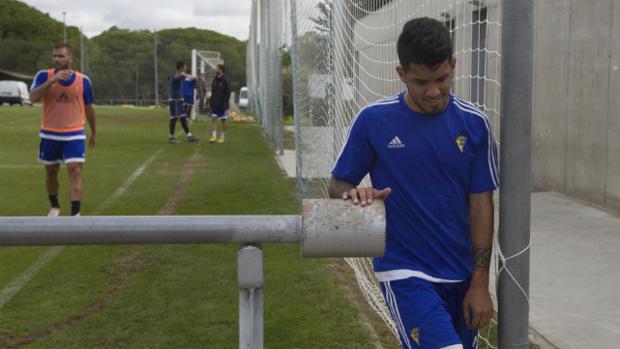 Cervera se lleva a suplentes y canteranos a San Roque