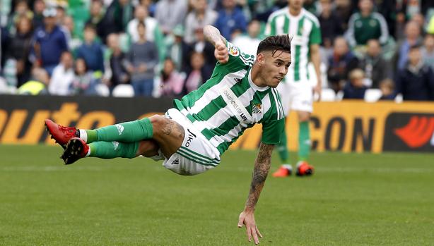 Rubén Castro aleja al Betis del descenso