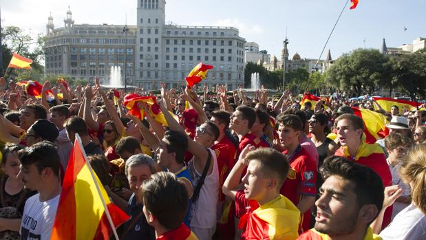 Seguidores de la selección en Barcelona durante la Eurocopa