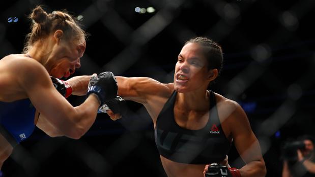 Nunes humilla a Rousey en solo 48 segundos