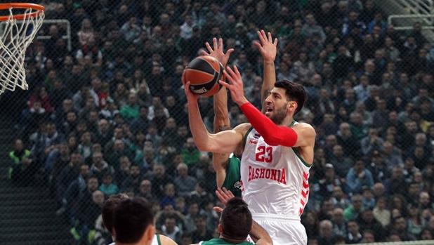 Frenazo al Baskonia a base de triples