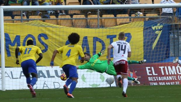 Un solo penalti a favor del Cádiz en toda la primera vuelta