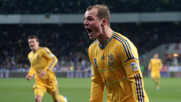 Zozulya: «El fútbol es mi vida, pero si he de elegir, me quedo con mi familia»