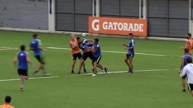 Insuarralde y Silva, a puñetazos en el entrenamiento de Boca Juniors