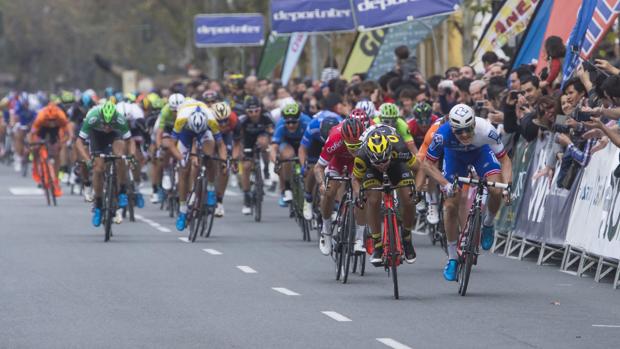 Coquard gana al esprint