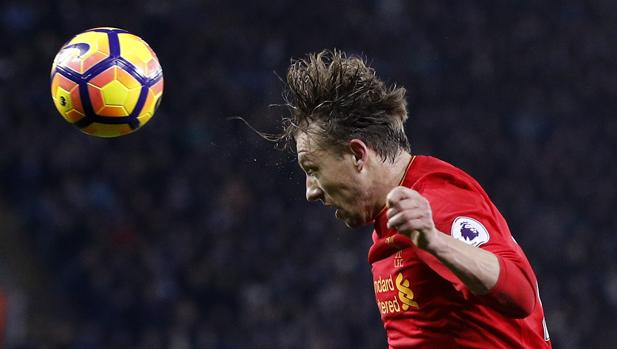 El Liverpool saca al Arsenal de la zona Champions