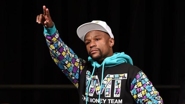 Queman el coche de Floyd Mayweather durante su gira por Inglaterra