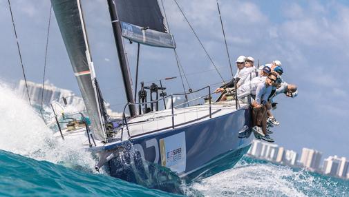 El «Azzurra» vuela en Miami