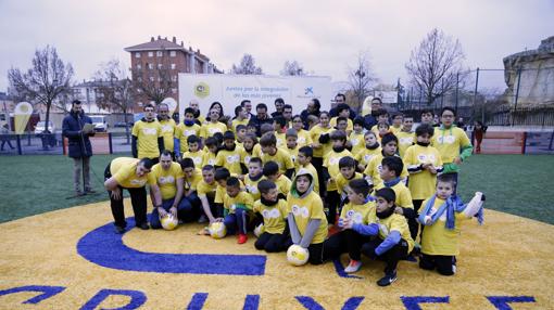 Campo de fútbol promovido por la Fundación Jonahn Cruyff en Palencia, con el padrinazgo de Eusebio Sacristán.