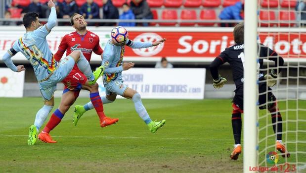 Dos equipos negados ante la portería