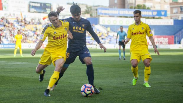 UCAM Murcia-Cádiz CF: La partida acaba en tablas