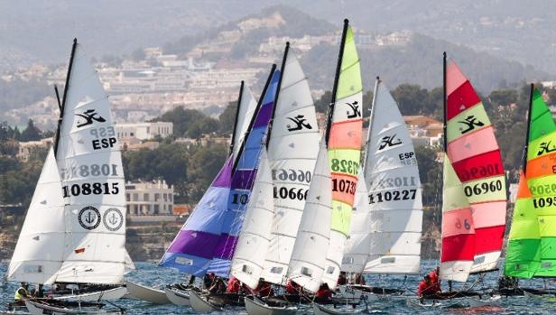 Cita para los Hobie Cat en el Náutico Les Basetes